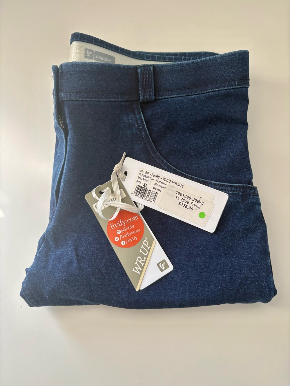💙NWOT FREDDY WR.UP Denim Regular Rise Super Skinny.  Size XL💙